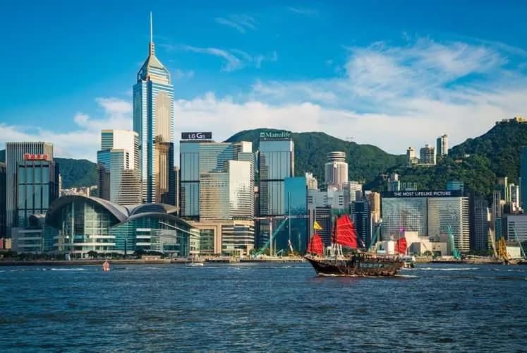Victoria Harbour, Hong Kong